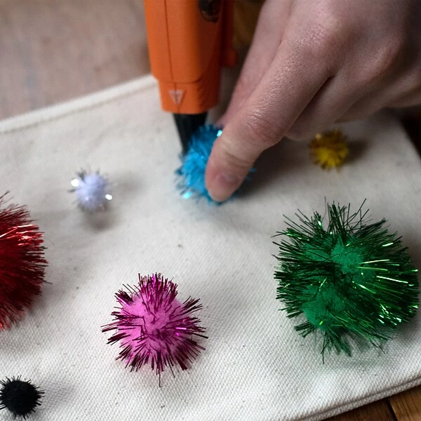 Glue & Glue Sticks Gorilla Glue Sticks, Clear/Opaque, 30/Pack (3023003) 8 Glue & Glue Sticks Gorilla Glue Sticks, Clear/Opaque, 30/Pack (3023003) - Image 6