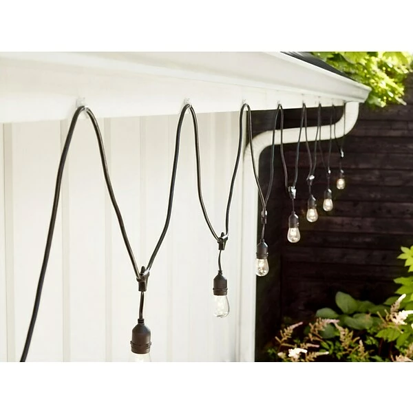 Hooks & Hanging Strips Command™ Outdoor Light Clips With Foam Strips, Clear, 30/Pack (17017CLRAW30NA) 4 Hooks & Hanging Strips Command™ Outdoor Light Clips With Foam Strips, Clear, 30/Pack (17017CLRAW30NA) - Image 2