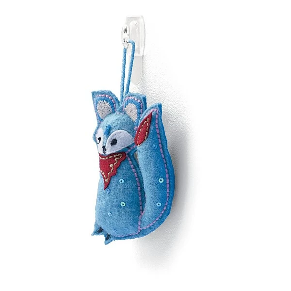 Command™ Clear Hooks Command™ Mini Hooks, Clear, 6/Pack (17006CLR-ES) 6 Command™ Clear Hooks Command™ Mini Hooks, Clear, 6/Pack (17006CLR-ES) - Image 4