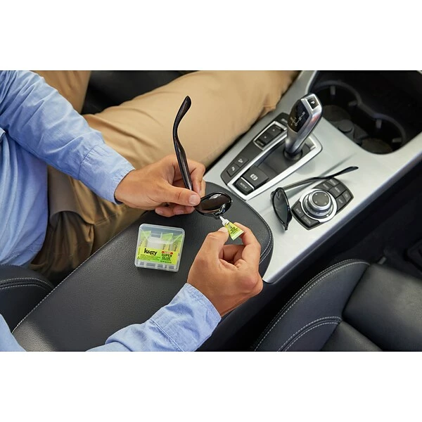 Super Glue Krazy Glue Single Use All Purpose Glue, 0.5 Oz., 4/Pack (KG58248SN) 4 Super Glue Krazy Glue Single Use All Purpose Glue, 0.5 Oz., 4/Pack (KG58248SN) - Image 2